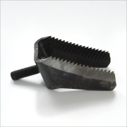 イセキ　切刃ボルト付 3